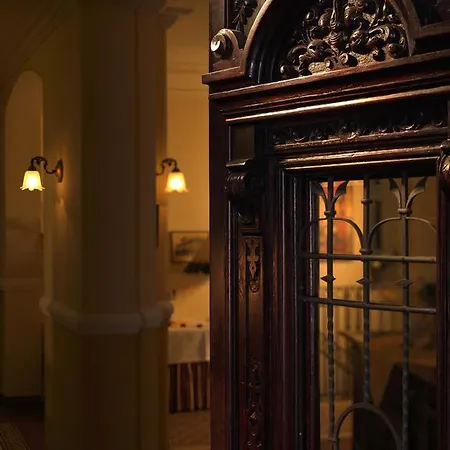 Bugatti Hotel
